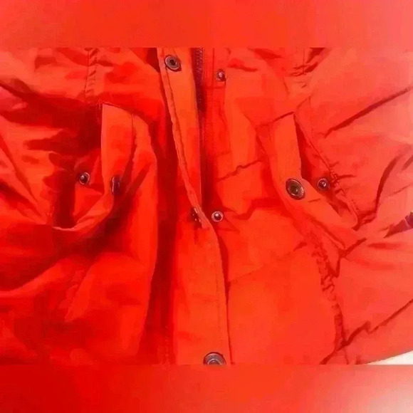 GreenTea Red Faux Fur Puffer Vest size Small - Picture 4 of 11